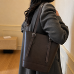 Bolsa Tote Jonily com Fivela